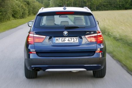 BMW X3 вид сзади