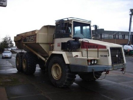 Самосвал Terex TA2